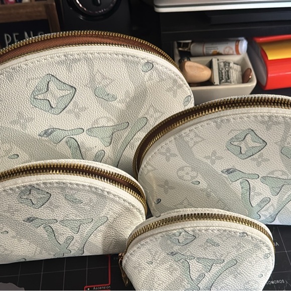 4 in 1 Pouch - Picture 3 of 4